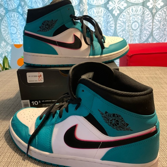 Air Jordan 1 Mid South Beach - Picture 6 of 6